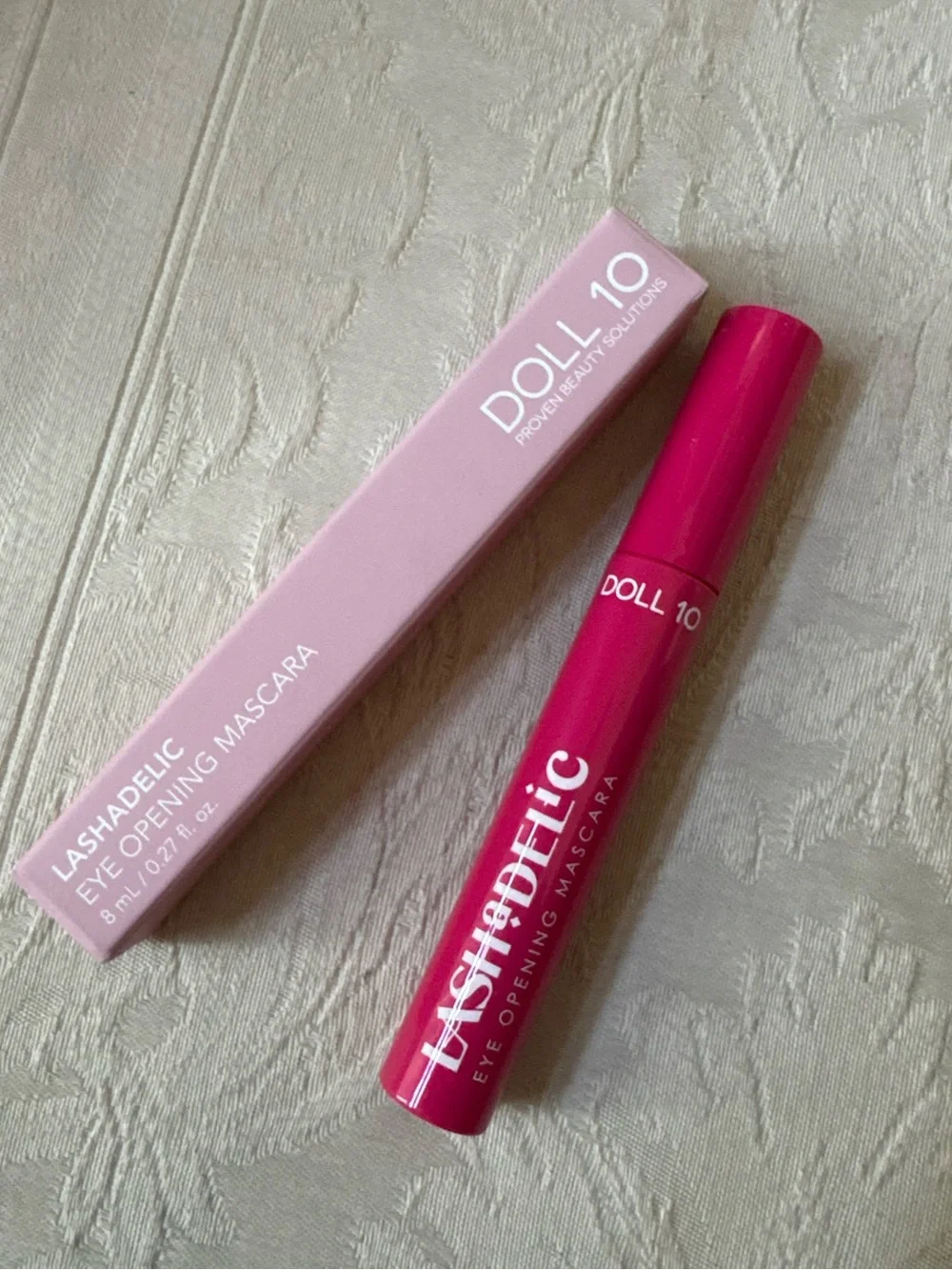 DOLL 10 LASHadelic Eye-Opening Volumizing Mascara Black BNIB